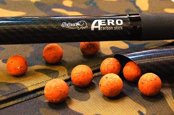 Select Baits Aero Carbon Stick, un baston de nadire la mare cautare.